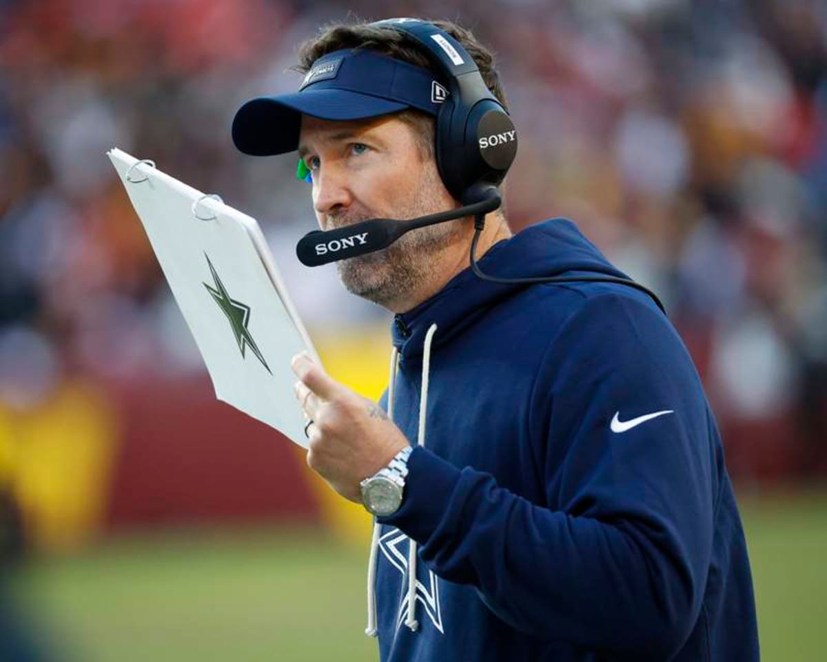 Dec 25, 2025: Dallas Cowboys Head Coach Brian Schottenheimer during the Washington Commanders game against the Dallas Cowboys at Northwest Stadium in Landover, MD. /CSM Landover United States of America – ZUMAc04_ 20251225_zma_c04_018 Copyright: xJustinxCooperx ©IMAGO/ZUMA Press Wire