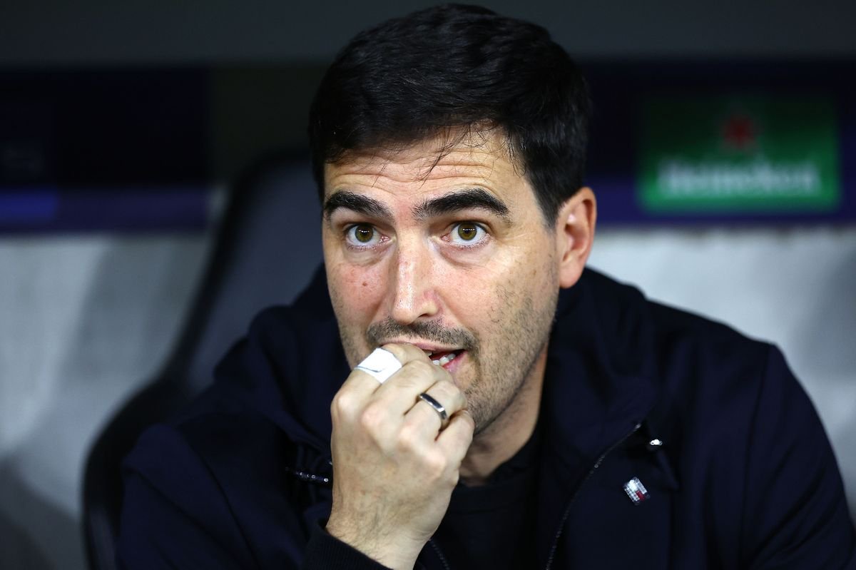 Liverpool boss Andoni Iraola
