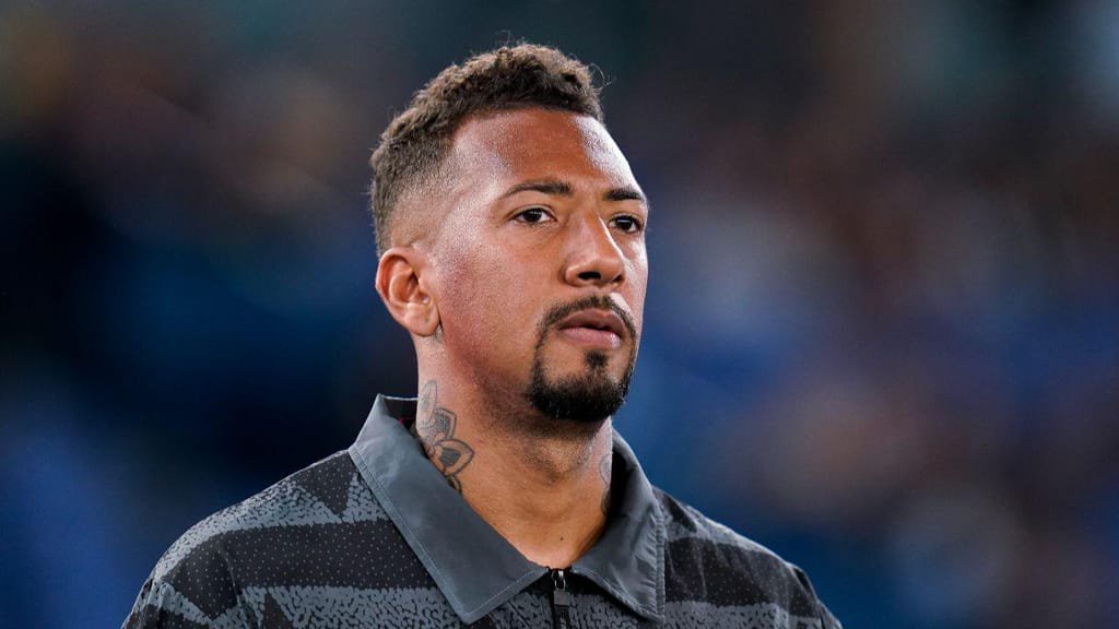 Jer￴me Boateng termina carreira (FOTO: Giuseppe Maffia/NurPhoto via Getty Images)