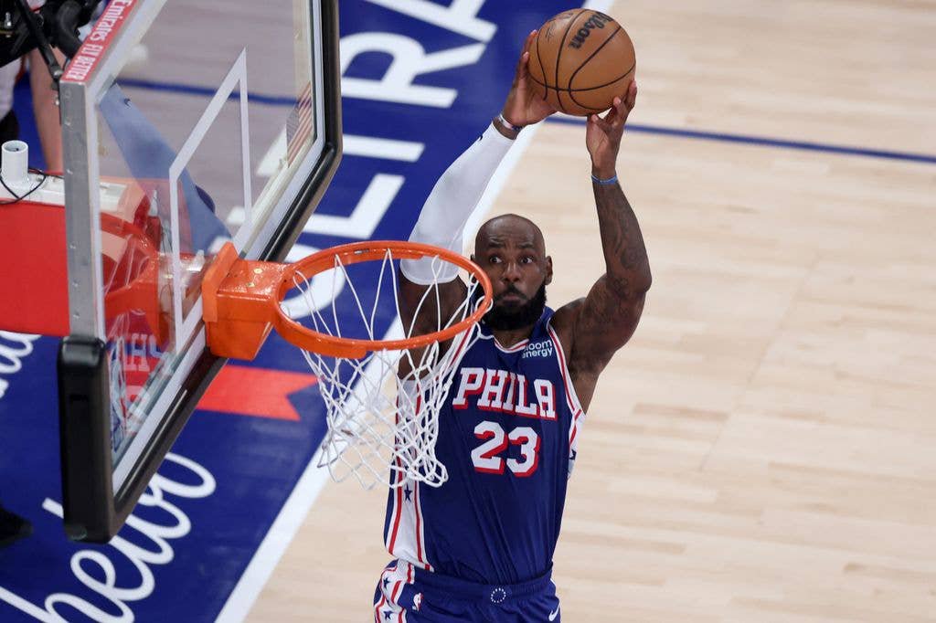 LeBron James dunking