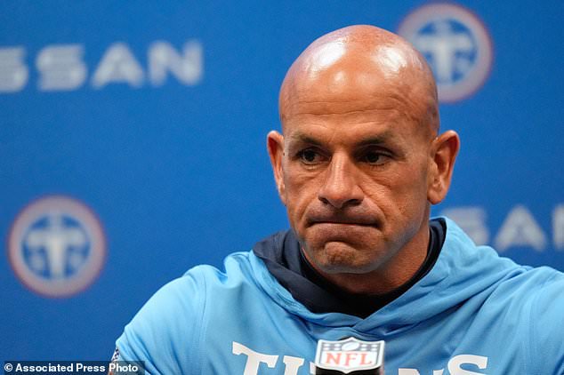 Tennessee Titans head coach Robert Saleh talks to journalists after an NFL football game against the Cleveland Browns in Nashville, Tenn., Sunday, Oct. 25, 2026. (AP Photo/George Walker IV)