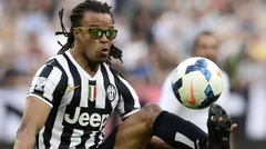 Meet the footballer who wore glasses while playing football