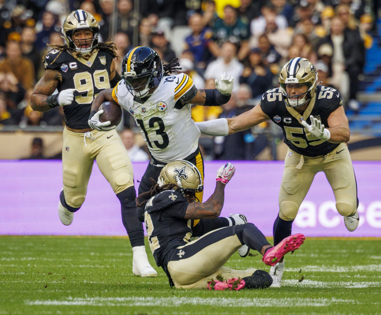 NO.saintspittsburgh.adv_411.JPG