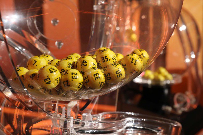 Jackpot in der Jubiläumsziehung geknackt / Eurojackpot: Tipper aus Schweden gewinnt rund 19,3 Millionen Euro