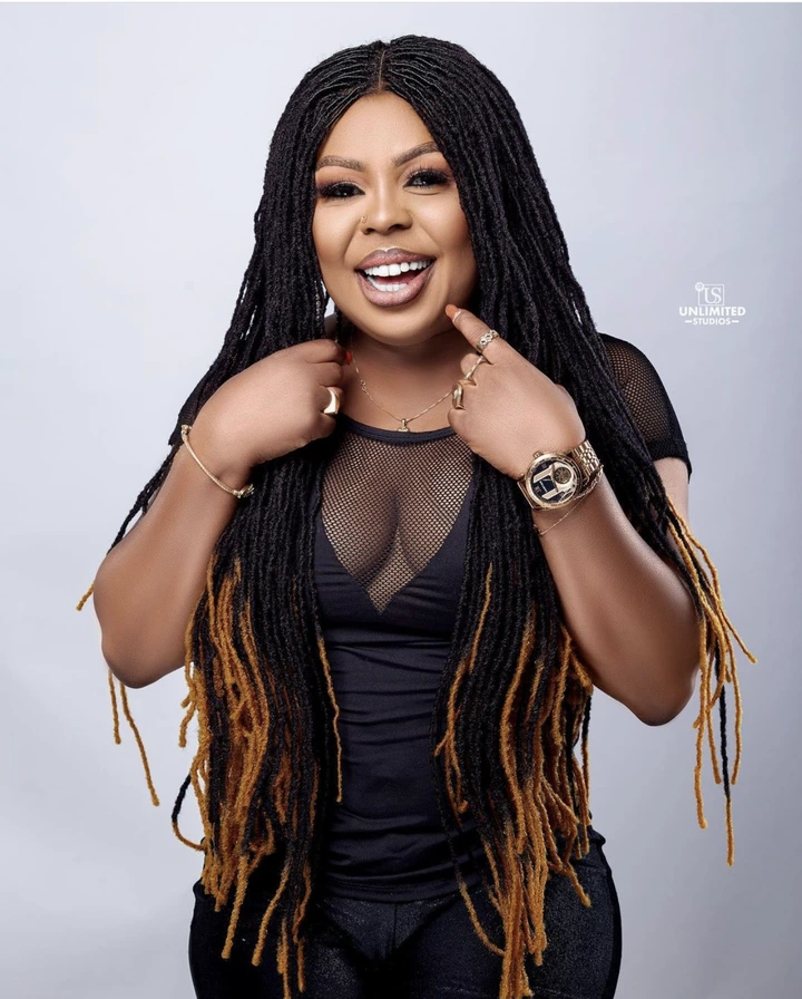 Some inappropriate pictures of Afia Schwarzenegger that shows she is a bad role model (photos) 4