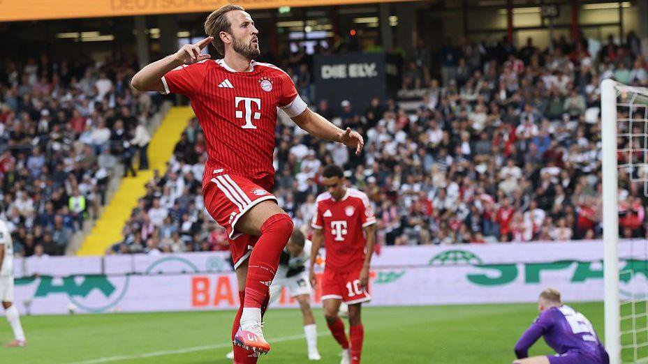Harry Kane celebrates scoring for Bayern Munich 