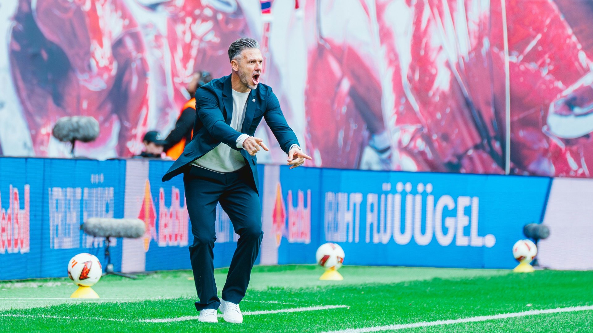 RB Leipzig defeats SV Elversberg 4-0 as Christoph Baumgartner scores
