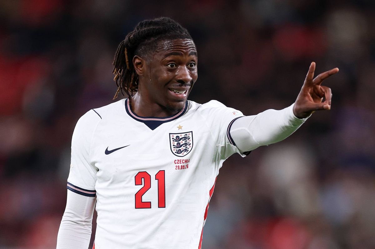 Eberechi Eze playing for England