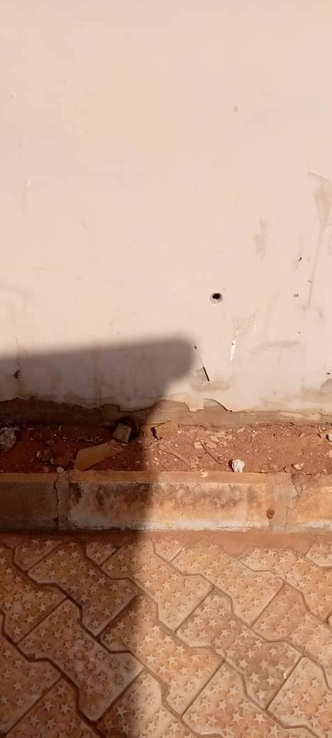 No photo description available.