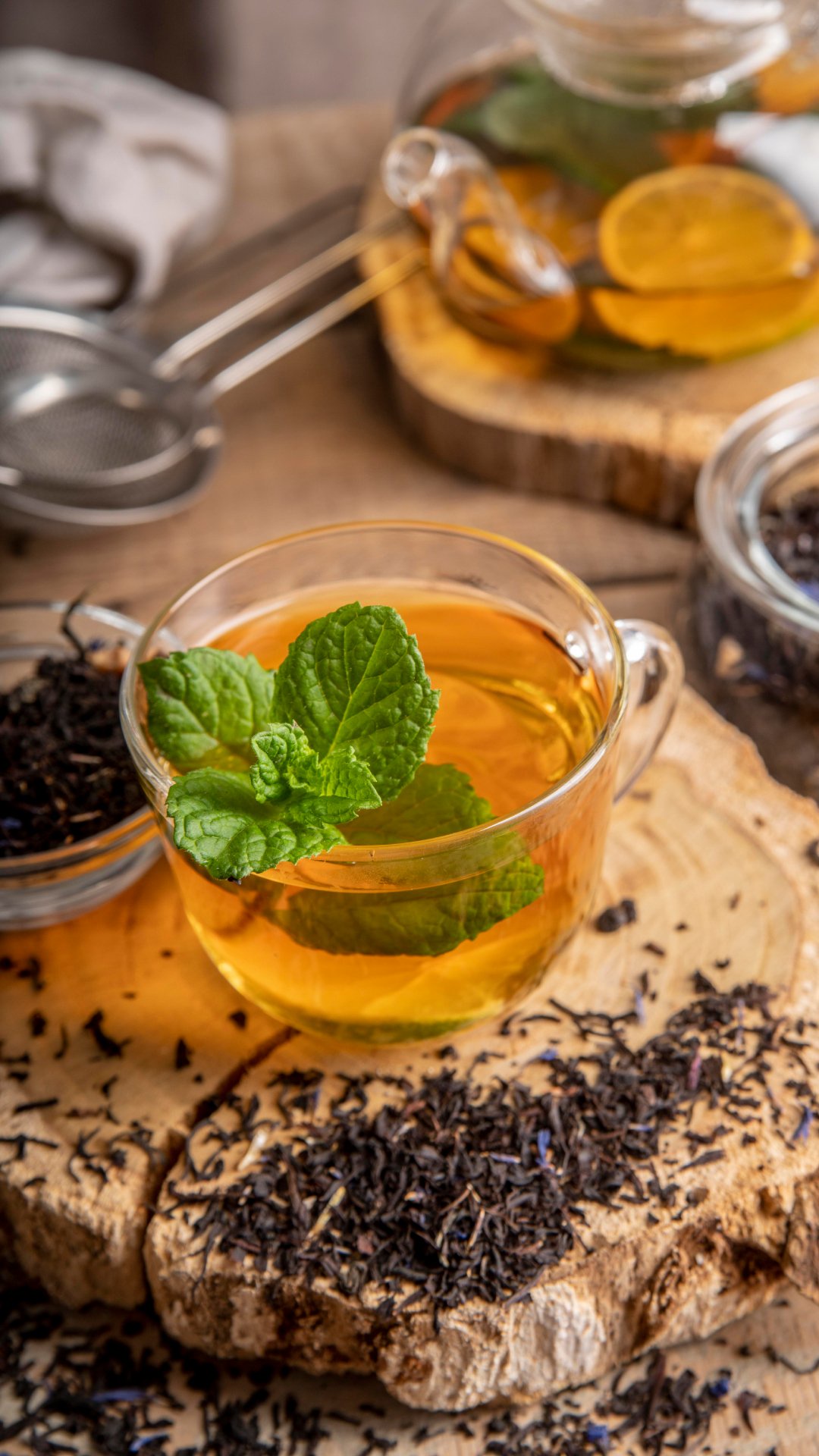 Green Tea: Loaded with antioxidants called catechins, green tea can help lower LDL cholesterol levels and improve heart health. Start your day with a soothing cup of green tea to kickstart your cholesterol-lowering journey.