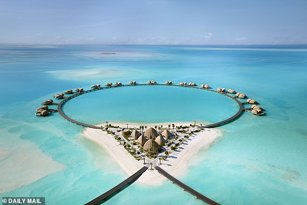 Located at Nujuma, a Ritz-Carlton Reserve Residence, almost 26km from Saudi Arabia¿s mainland and only accessible by chartered boat or seaplane, the couple were drawn to the area¿s exclusivity and privacy