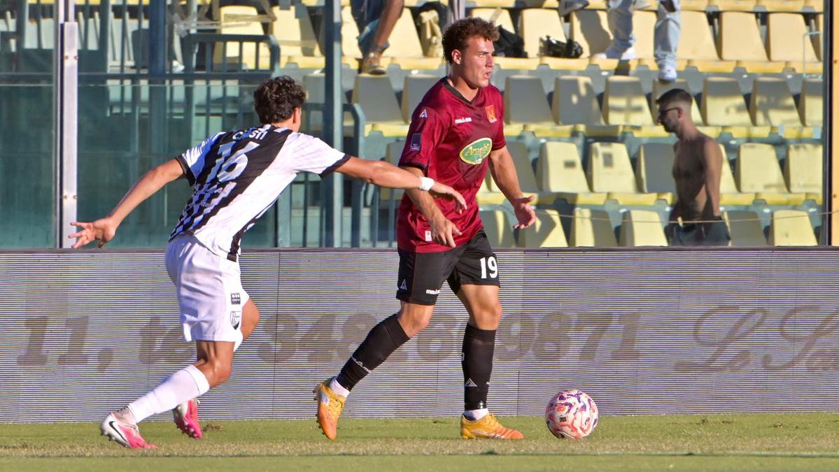 Livorno defends Regazzetti after online insults over surgery