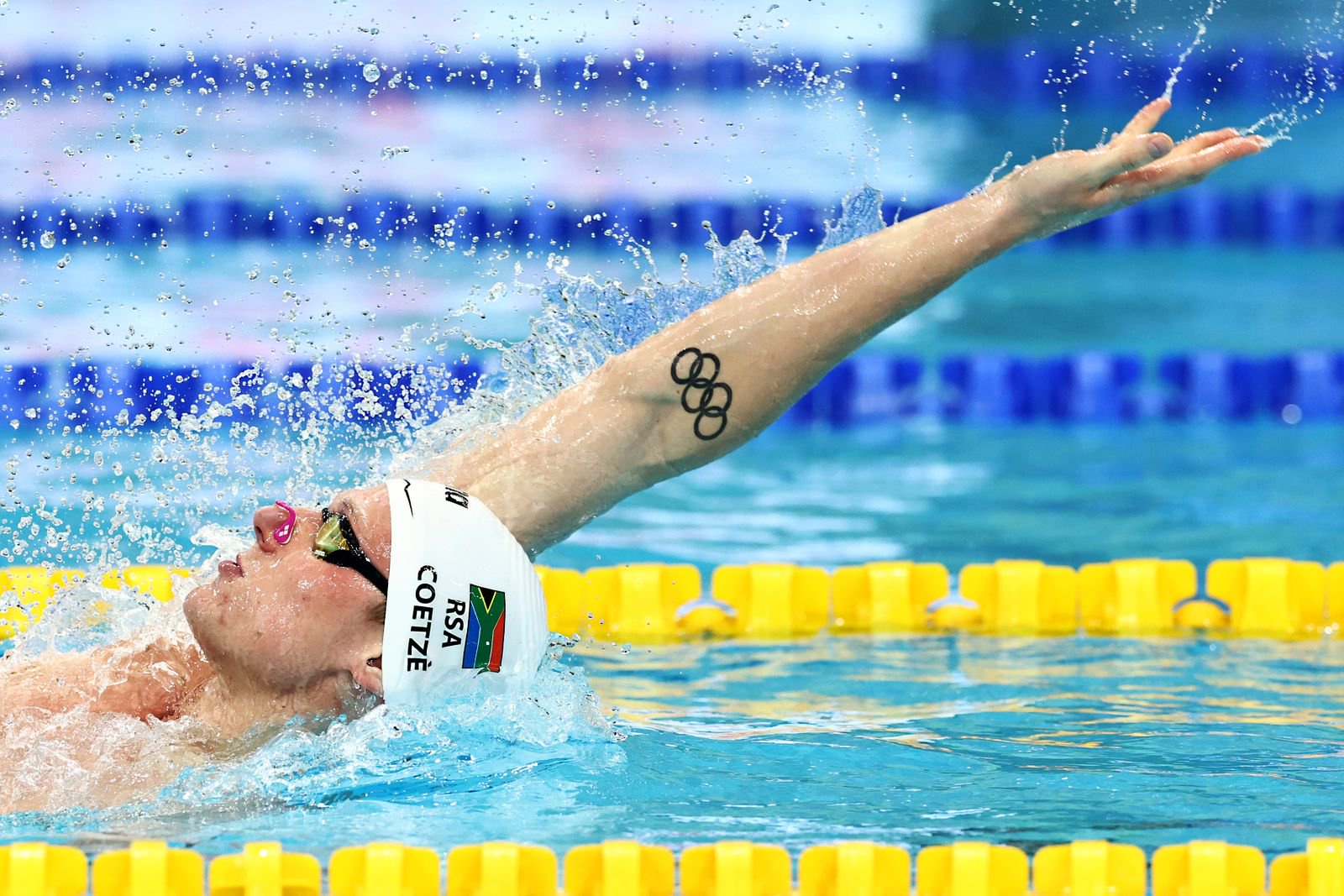 Pieter Coetze of South Africa competes in the men’s 100m backstroke heats during day three of the World Aquatics Swimming World Cup 2024 Singapore Stop at the OCBC Aquatic Centre on 2 November 2024 in Singapore. (Photo: Yong Teck Lim / Getty Images)