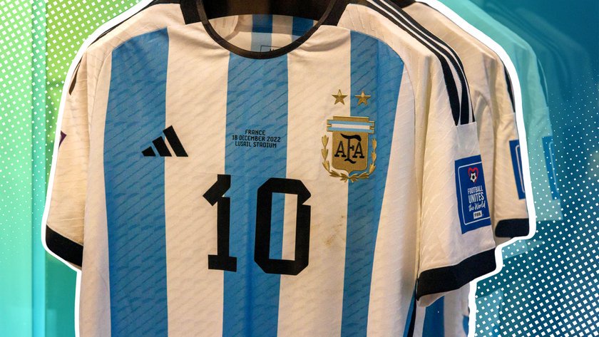 Matchworn-Trikots von Lionel Messi.
