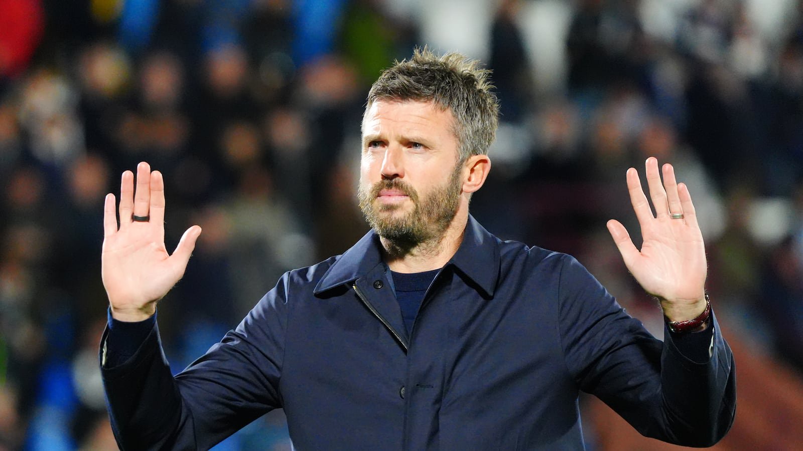 Michael Carrick apologised to Manchester United fans