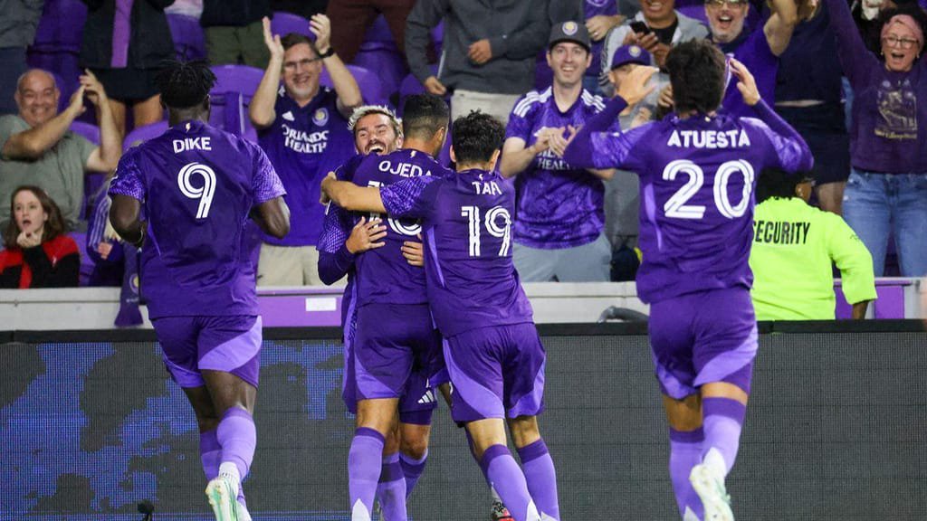 Golaço do Orlando City (FOTO: Alex Menendez /GETTY)