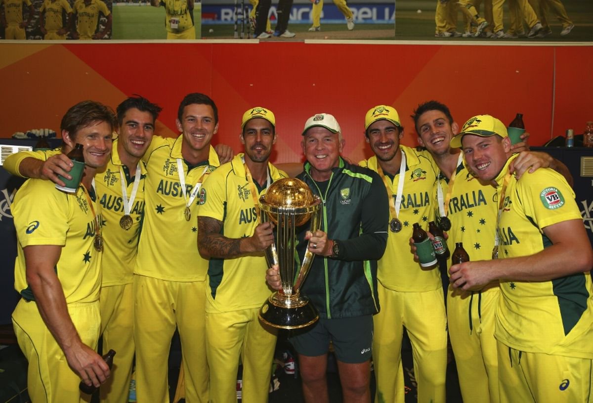 Shane Watson, Pat Cummins, Josh Hazlewood, Mitchell Johnson, Bowling coach Craig McDermott, Mitchell Starc, Mitch Marsh and James Faulkner of Australia pose after the 2015 ICC Cricket World Cup final match between Australia and New Zealand at Melbourne Cricket Ground on March 29, 2015