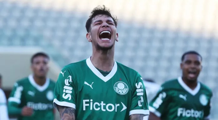 Erick Belé comemorando gol pelo Palmeiras Sub-20 (Foto: Fabio Menotti/Palmeiras/by Canon)