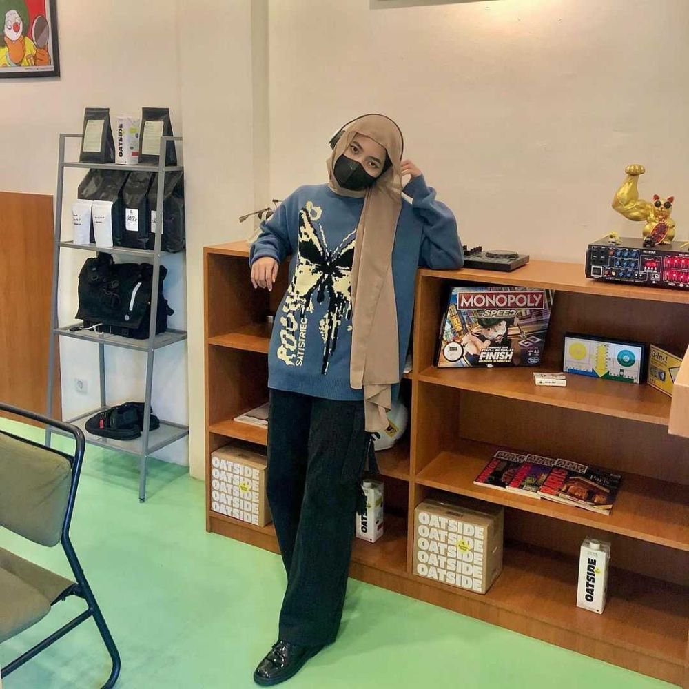 9 Inspirasi OOTD Cewek Tomboi ala Hijabers, Boyish Style!