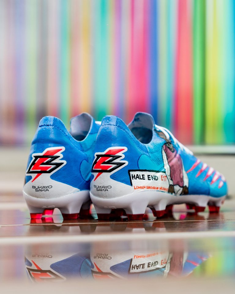 The vibrant boots are Saka’s first ever personalised footwear from the brand.