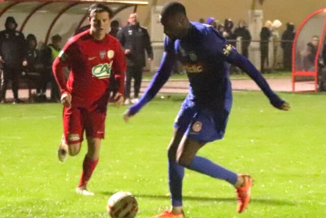 6e tour de Coupe de France : Mézidon – Rouen 0-7.