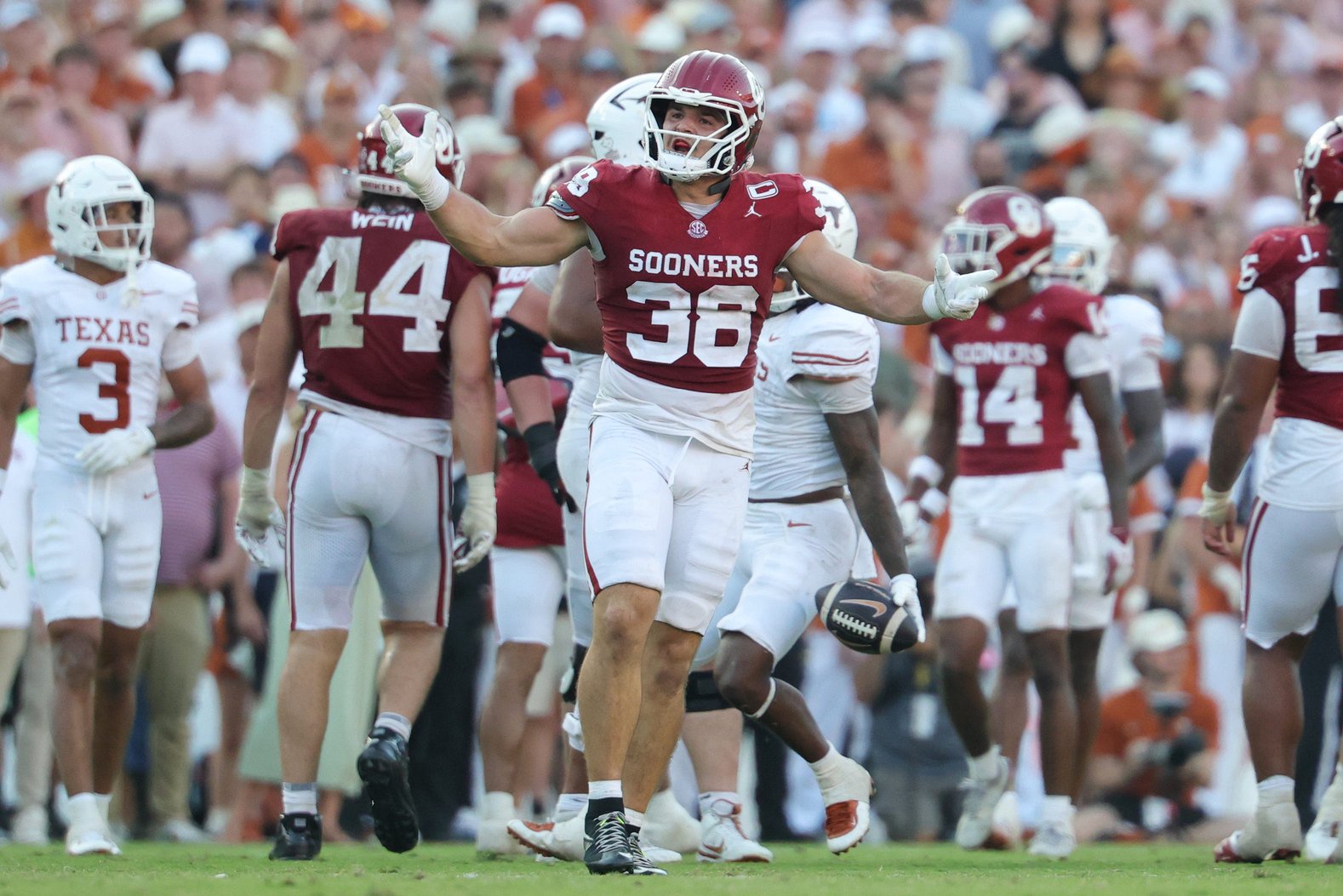 Oct 10, 2026; Dallas, Texas, USA;  Oklahoma Sooners linebacker Owen Heinecke (38) reacts during the second half against the Texas Longhorns at Cotton Bowl.  Mandatory Credit: Kevin Jairaj-Imagn Images