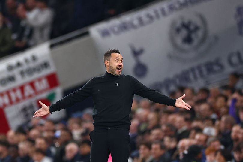 Roberto De Zerbi during the Premier League match between Tottenham Hotspur and Coventry City