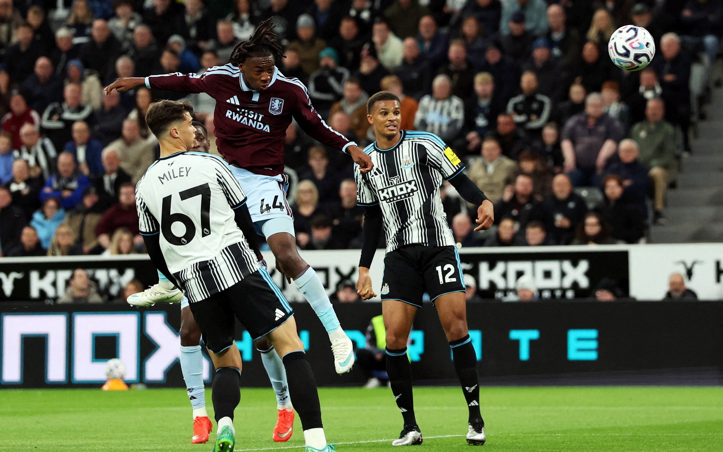 Lewis Miley lets Johan Manzambi have a free header
