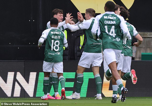 Hibs had taken an early lead when Owen Elding caught the visiting defence napping