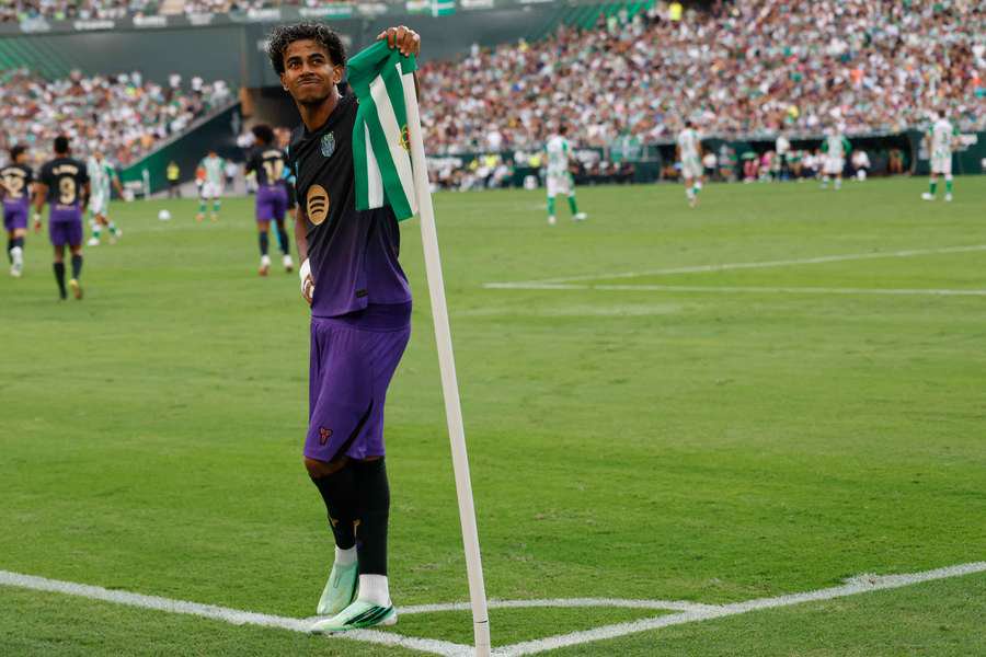 Flick: "Yamal is the best player in the world"