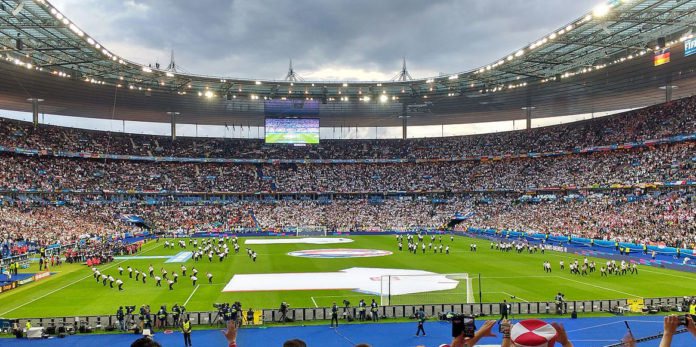 12 - Stade de France – Saint-Denis, France (81 338 spectateurs)