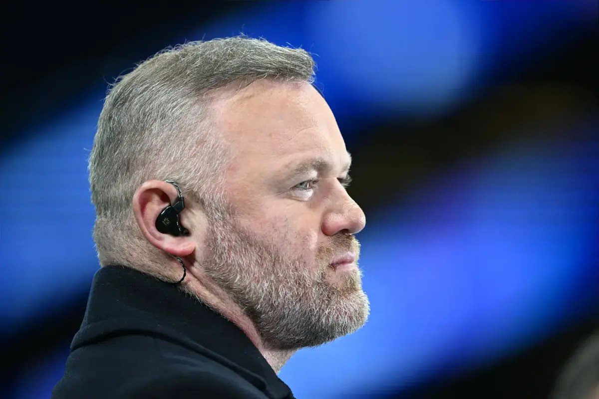 Wayne Rooney turns down Manchester United job