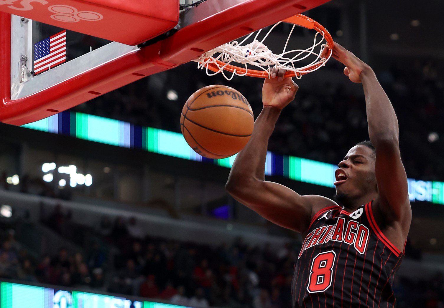 Chicago Bulls forward Caleb Wilson (8) dunks the ball in the first half of a game against the New York Knicks at the United Center in Chicago on Oct. 28, 2026. (Chris Sweda/Chicago Tribune)