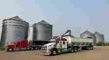 Lee-Lubbers-South-Dakota-semis-grain-hauling-bins
