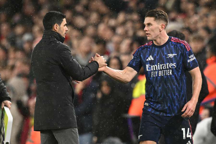 Mikel Arteta says Viktor Gyokeres has "incredible will and determination"