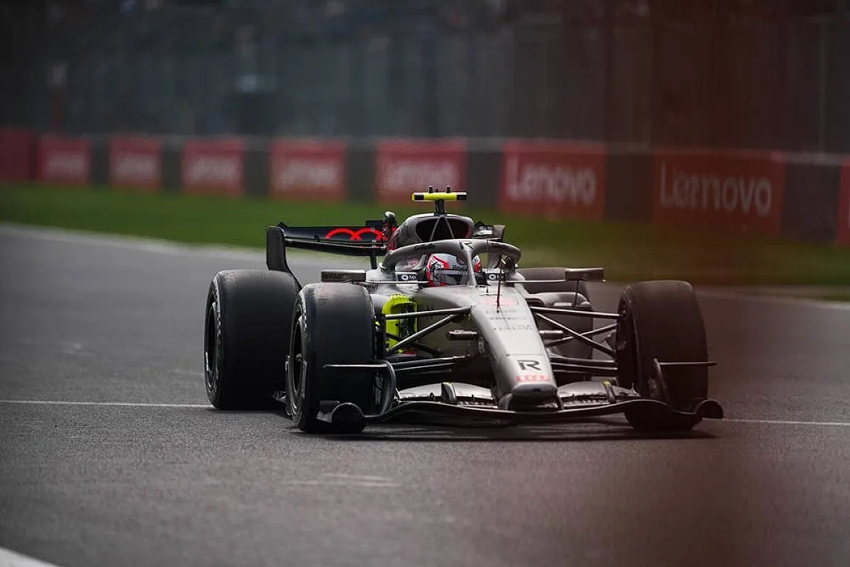 Le début en F1 de Freddie Slater a été marqué par l’envoi de la voiture par Audi avec un ventilateur de refroidissement