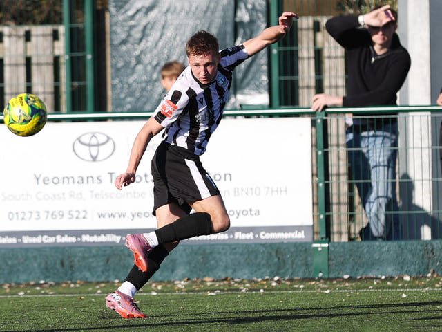 Peacehaven and Telscombe v Ashford United, Isthmian SE