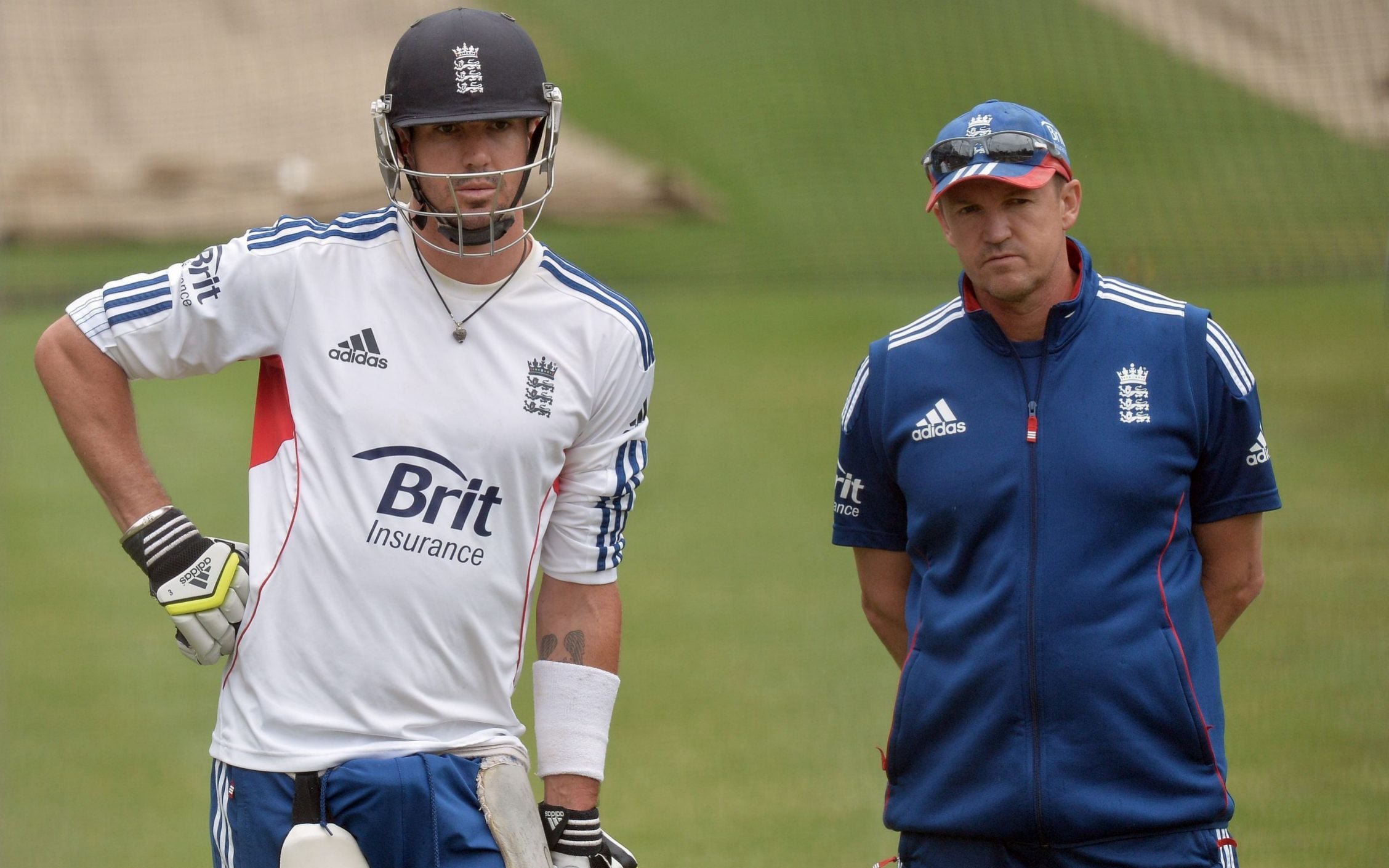 Kevin Pietersen (left) and Andy Flower (right)