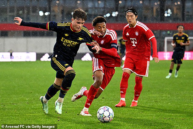 The versatile forward typically operates on either wing or as a false nine and with Bukayo Saka sidelined and Christos Tzolis still out, Arsenal are not blessed with options out wide