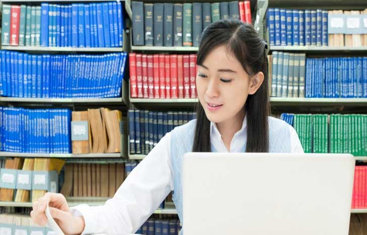 China Promotes Online Education