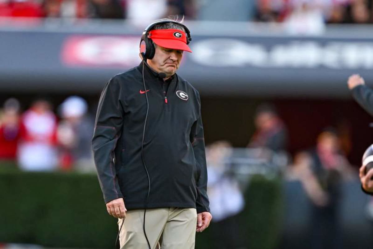 ATHENS, GA – OCTOBER 17: Georgia head coach Kirby Smart reacts during the college football game between the Auburn Tigers and the Georgia Bulldogs on October 17th, 2026, at Sanford Stadium in Athens, GA. Photo by Rich von Biberstein/Icon Sportswire COLLEGE FOOTBALL: OCT 17 Auburn at Georgia EDITORIAL USE ONLY Icon261017028 ©IMAGO/Icon Sportswire