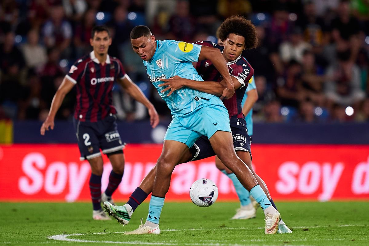Ifeanyi Ndukwe of Levante UD competes for the ball with Maroan Sannadi of Athletic Club during the LaLiga EA Sports 2026/27 match between Levante UD and Athletic Club