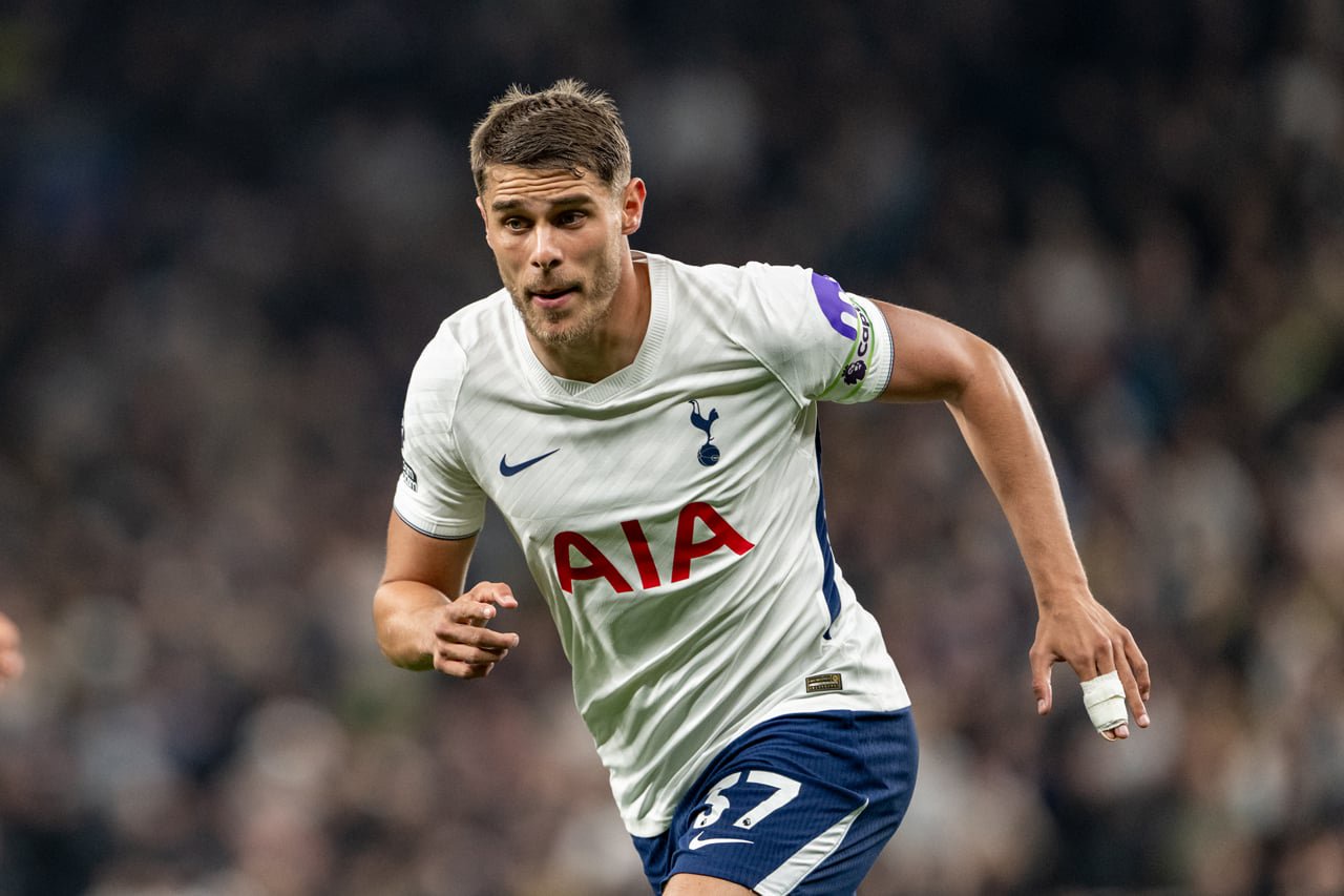 Micky van de Ven Tottenham