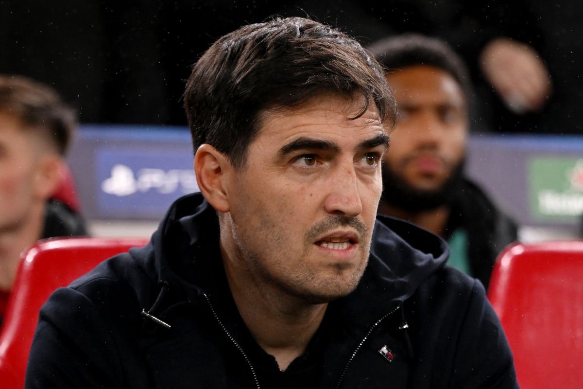 Liverpool head coach Andoni Iraola