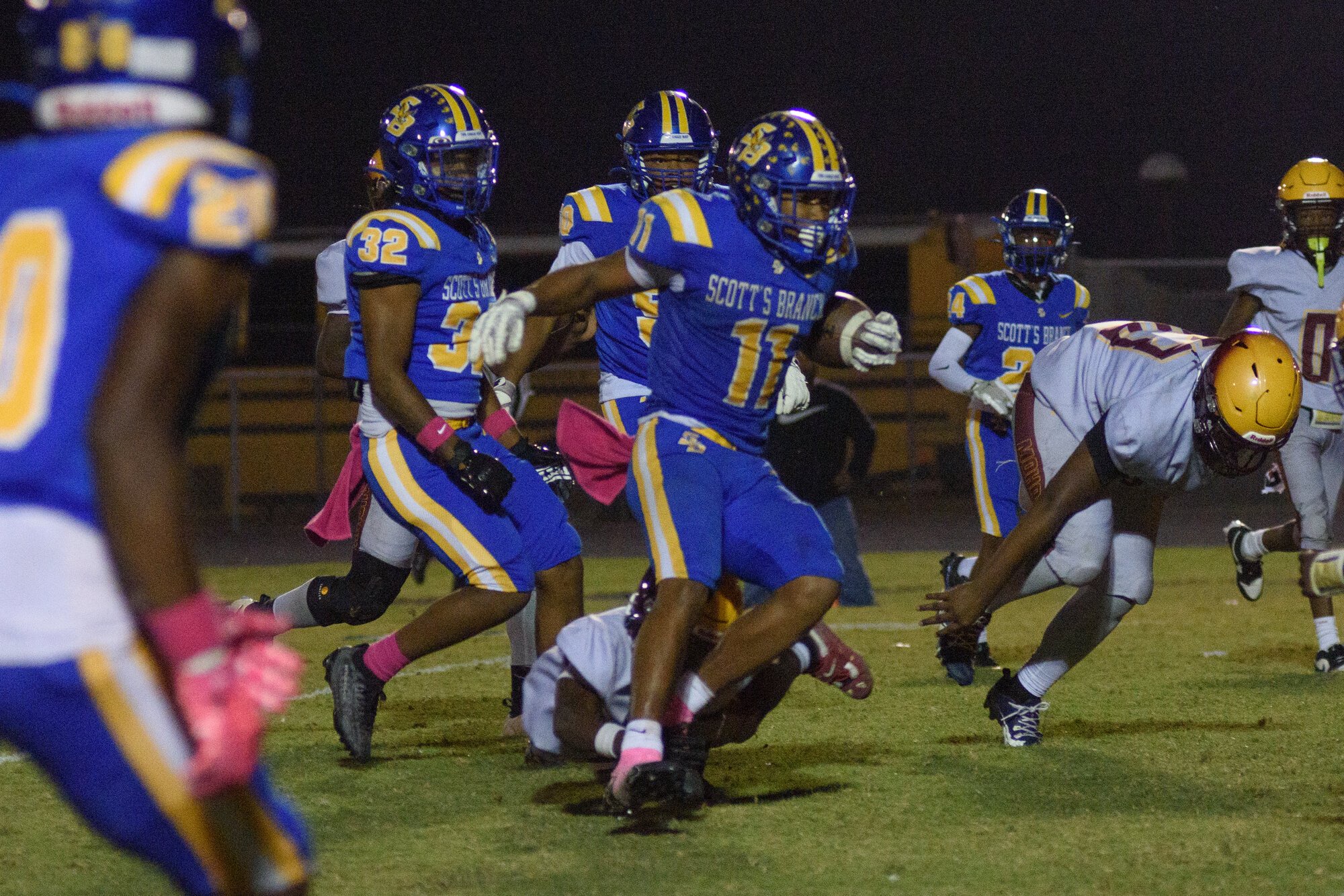 ABIGAIL PITTMAN / THE SUMTER ITEM.Scott’s Branch High School hosts Bethune-Bowman High for a football game on October 16, 2026 in Sumter, SC..
