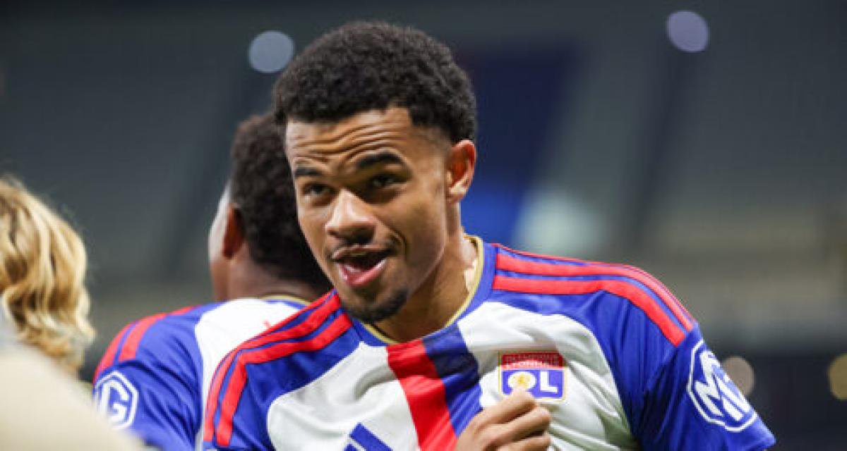 Zachary Athekame avec l'OL