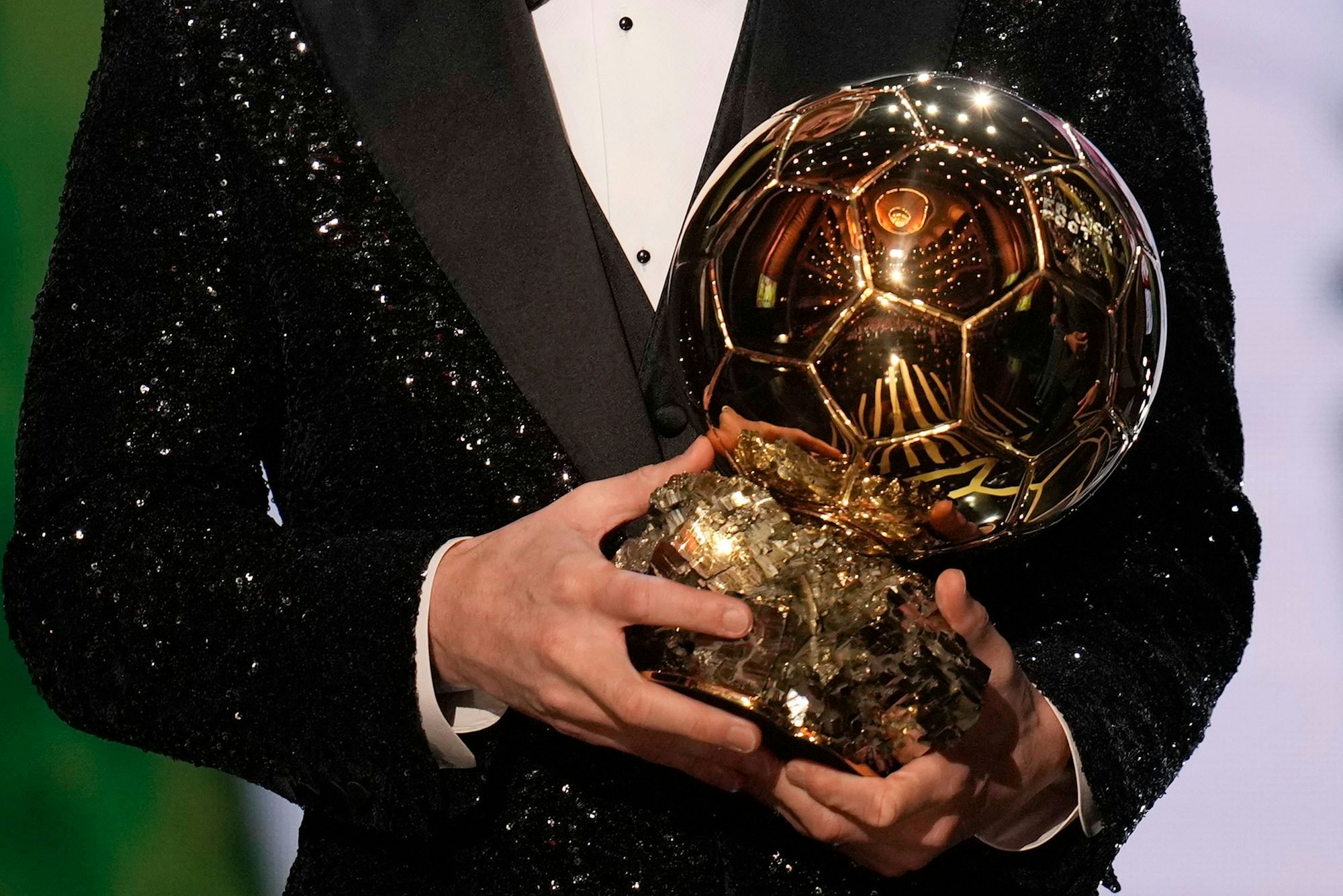 Darum geht's: Der Ballon d'Or, verliehen von der französischen Zeitschrift  France Football .