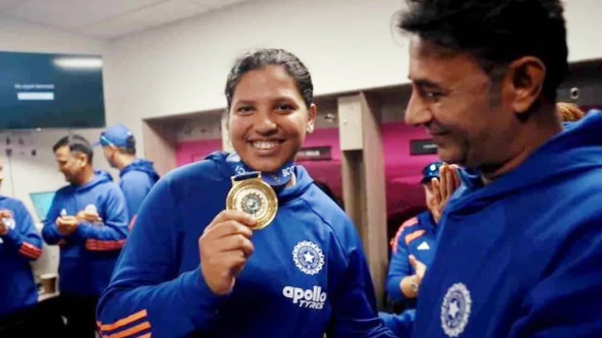 Richa Ghosh bags Impact Fielder medal after stellar keeping display in England T20I series