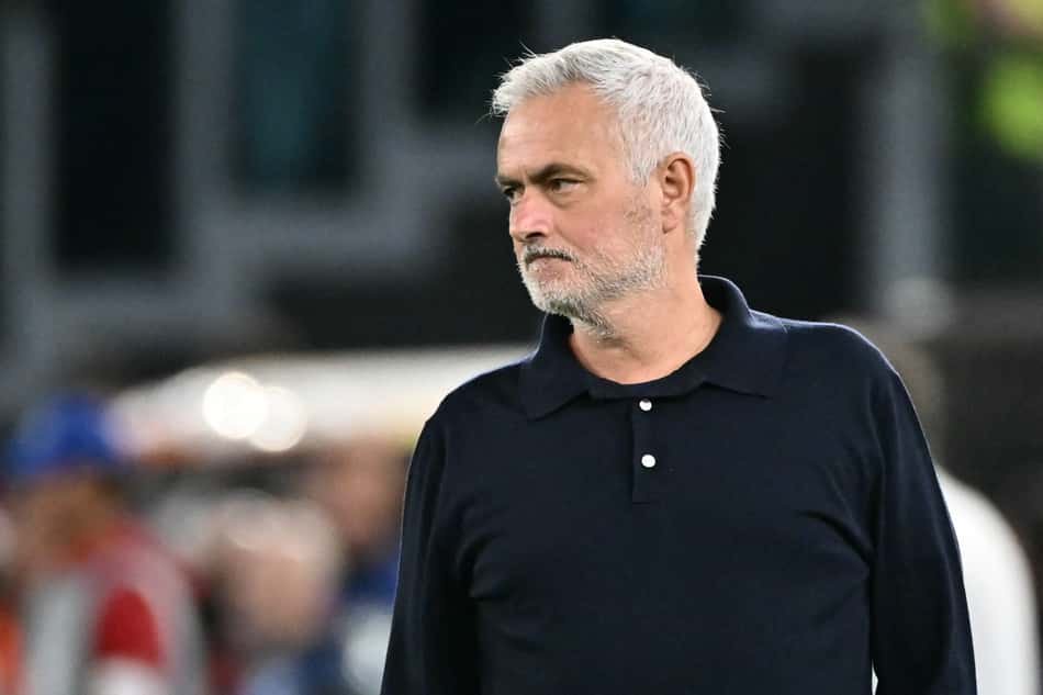 José Mourinho em ação durante a vitória do Real Madrid sobre a Roma na Champions League