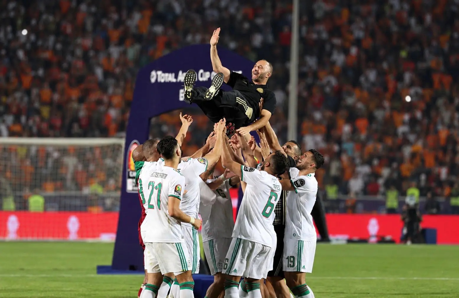 Meziane Ighil contredit Madjer : « Belmadi a gagné la CAN 2019 seul » (vidéo)